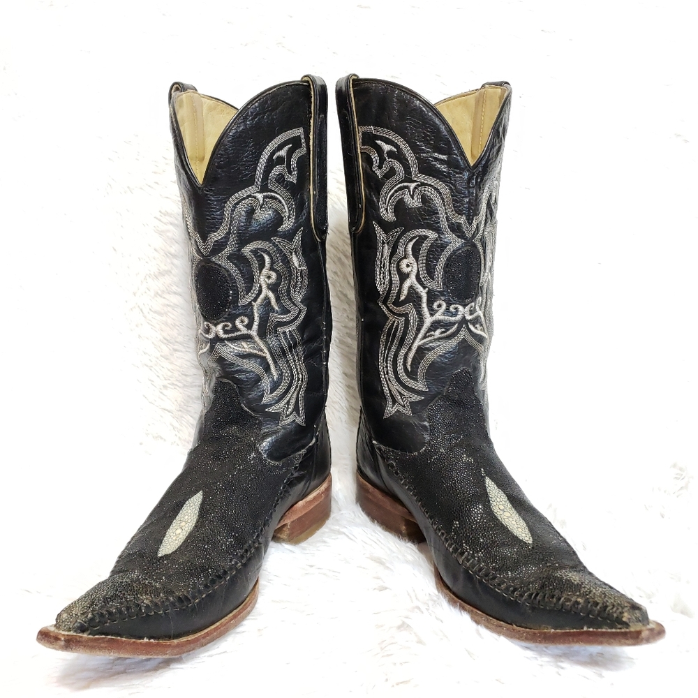 ❌TEMP NFS❌ GETTING RESTORED❌ DYE REFRESH ❌Pointed Black Stingray Western Boots - Picture 3 of 16